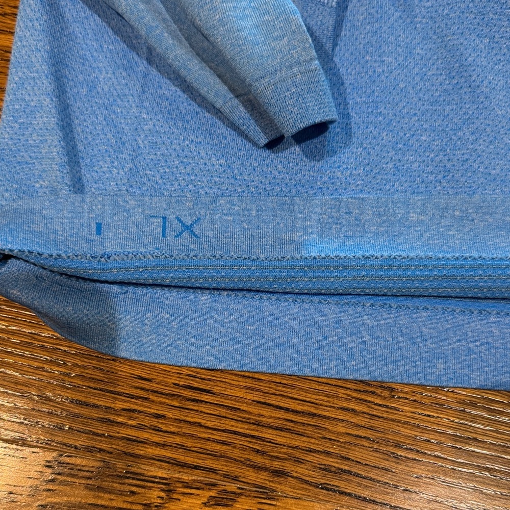 Metal vent tech quarter zip - Picture 5 of 5